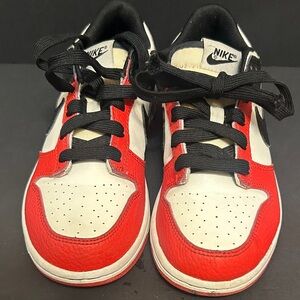 Nike Kids Sneakers in Red and White
